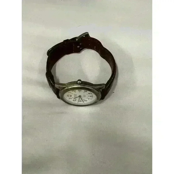 Swiss Army Wenger S.A.K Design Ladies Leather Band Watch Date Dial - Picture 3 of 10